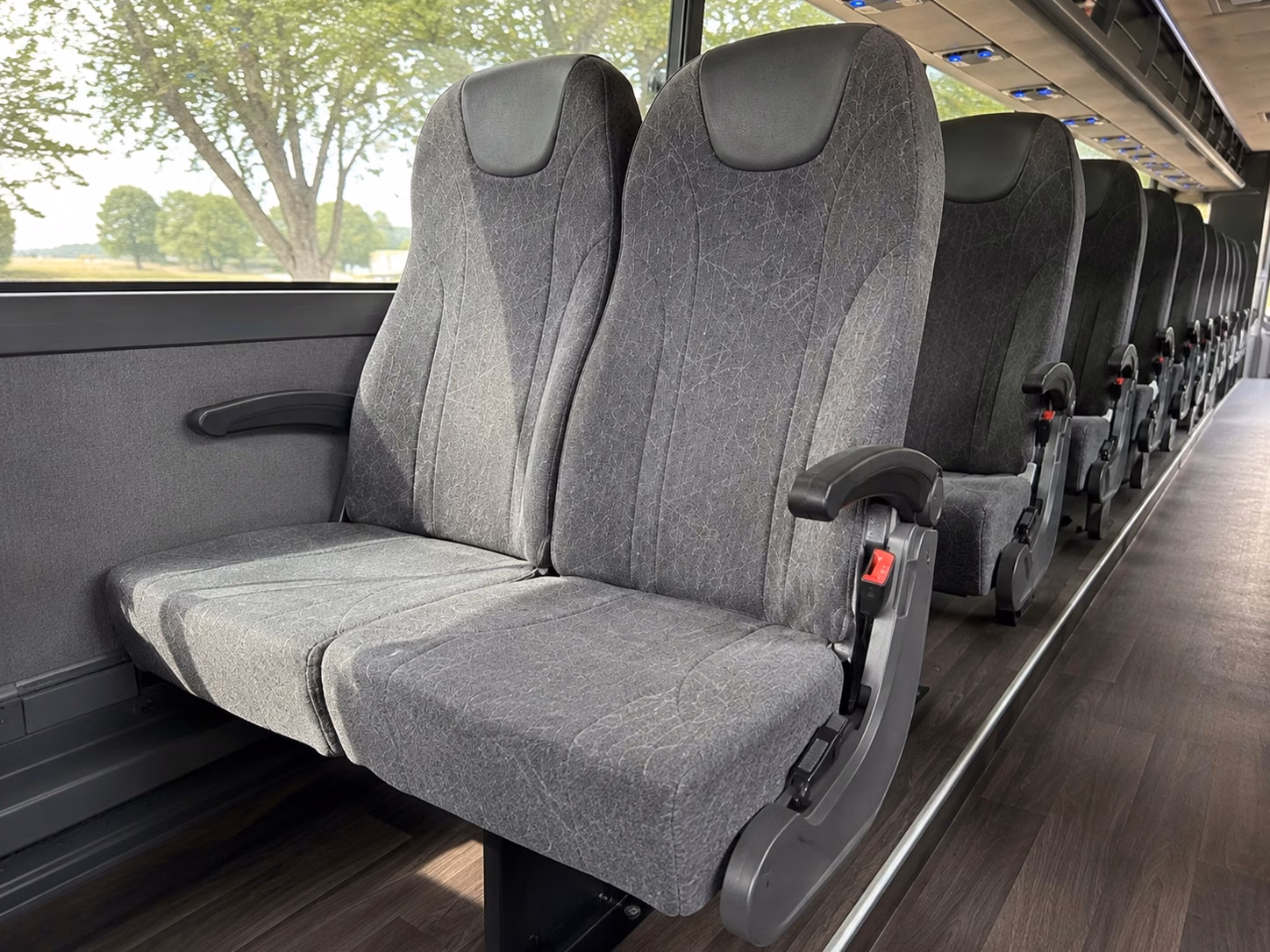 how bus type changes charter bus prices in pembroke pines florida