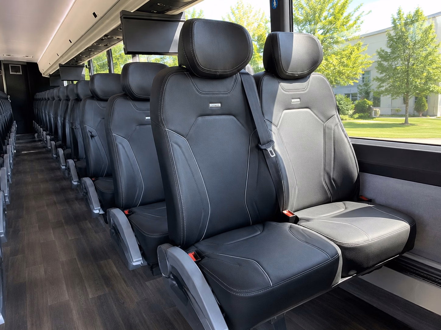 shuttle your wedding guests between pembroke pines hotels and your venue without the headache